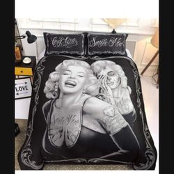 MARYLIN MONROE QUEEN SIZE BLANKET 