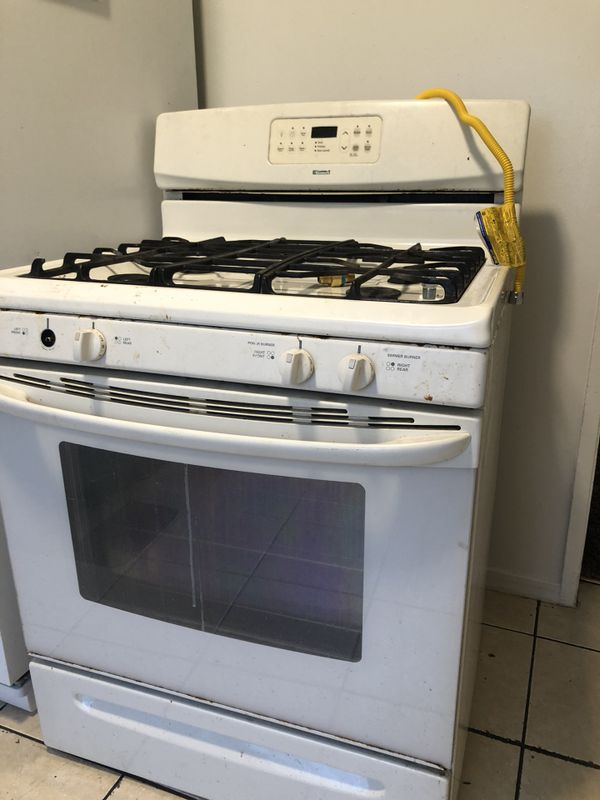 Kenmore more gas stove for Sale in Bakersfield, CA OfferUp