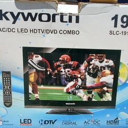 Skyworth Tv/ DVD 19 Inch Travel/ Vehicle Tv