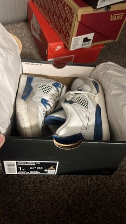 Kids retro Jordan 4 1y