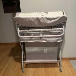 Castaway Baby Changing Table folding Diaper Changing Station with Safety Belt