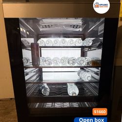 GE Café Beverage Center – 5.1 cu. ft. – Stainless Glass Door – CCR06BM2PS5