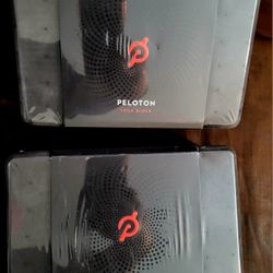 PELOTON SET OF 2 BRAND NEW YOGA 🧘‍♀️ BLOCKS