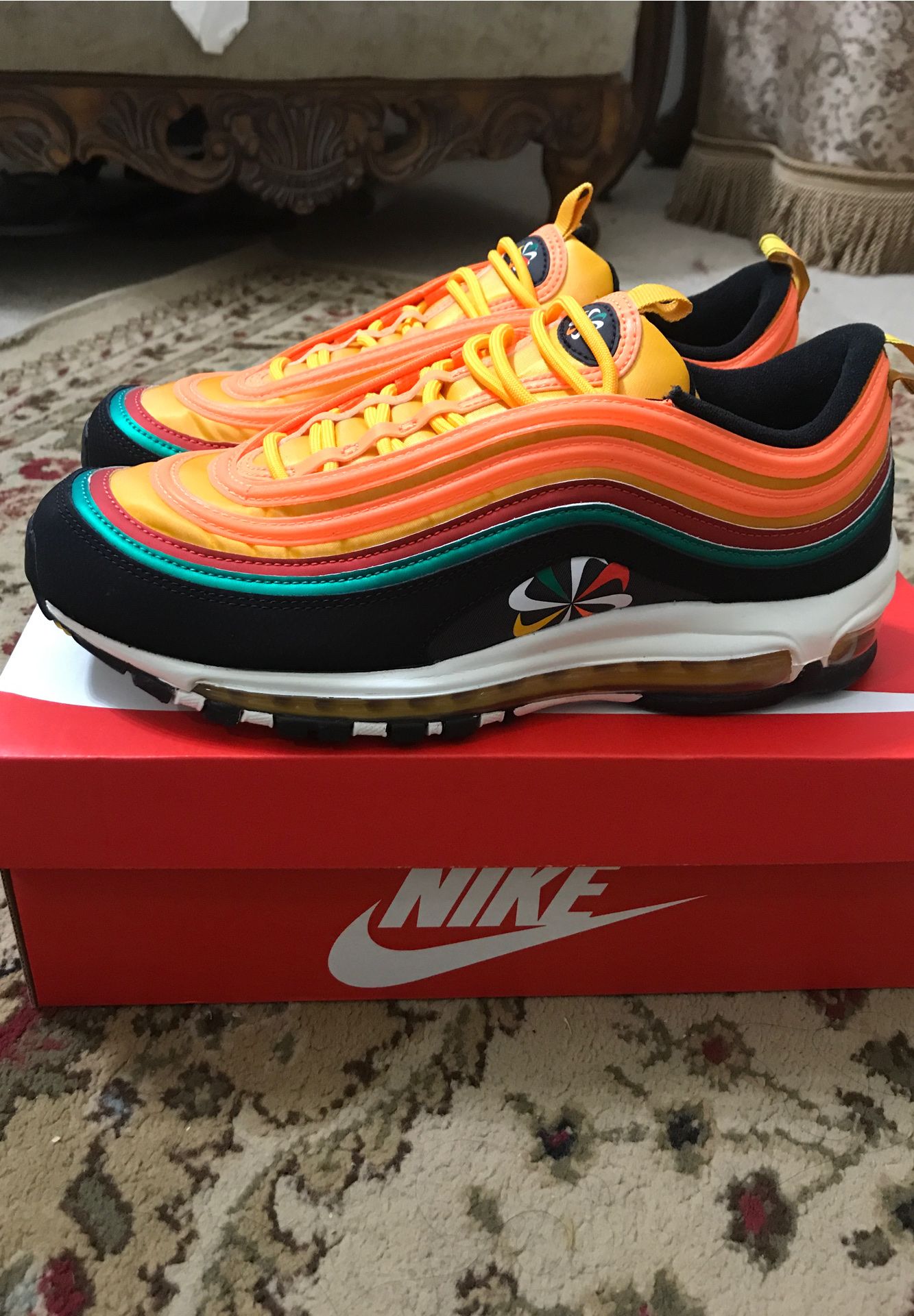 Nike air max 97 Sunburst color way I Men’s size 9.5 NEVER WORN BEFORE, Retail 170.00 putting for 170.00 but price is negotiable no low balls