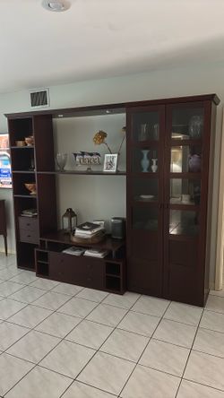Wall Unit/ unidad de pared