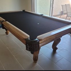 9ft Pool Table