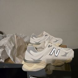 BRAND NEW! Men's New Balance 9060 $140