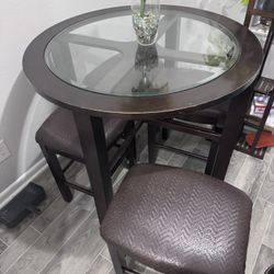 Dining Room Table 