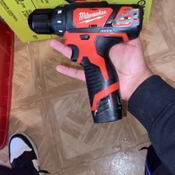 Milwaukee Drill Driver 