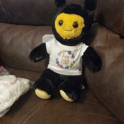 Build a bear..Bee.    Good Condition 
