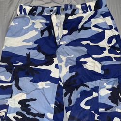 Brand New Men’s Cargo Shorts (Blue Camo) Size 34
