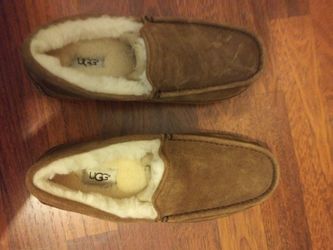 Brand new UGG shoes Brown color size 7