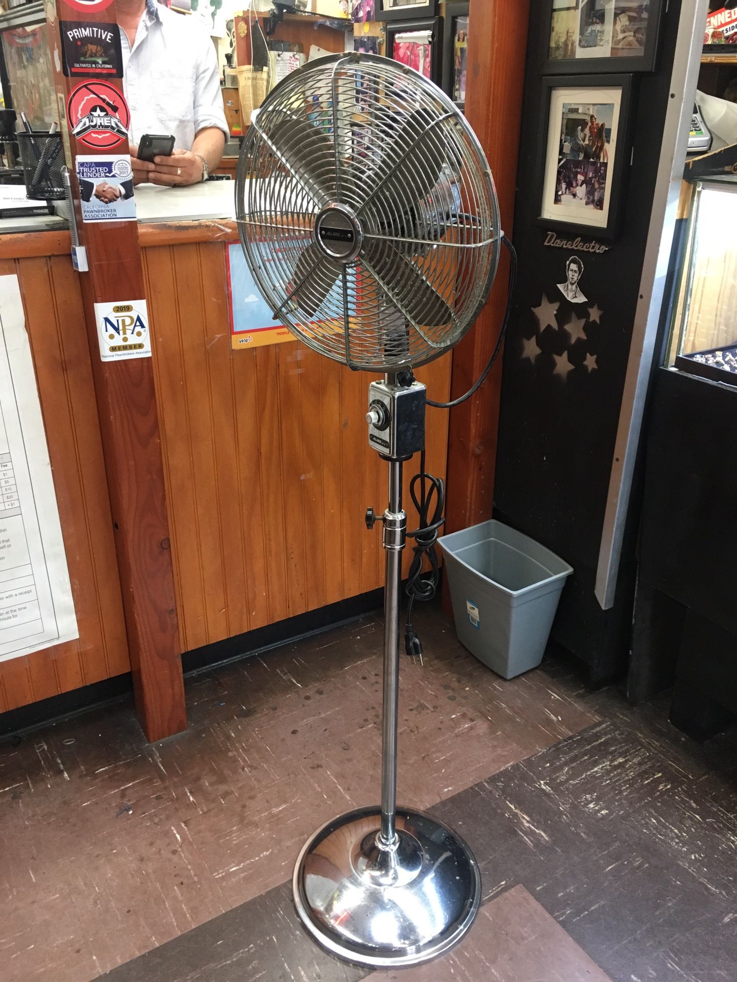 Restoration Hardware Allaire No.12 Stainless Steel 12” Telescoping Fan for Sale in Los Angeles