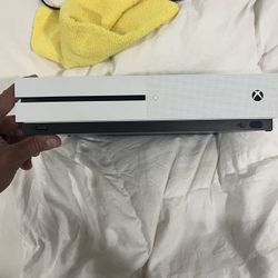 Xbox One S With Disc Drive