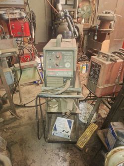 Lincoln Electric Weld-Pak 155 MIG Welder