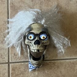 Talking Halloween Skull With Sound Sensor 