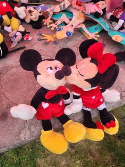 Mickey and Minnie Mouse Plush Set Magnetic Kiss