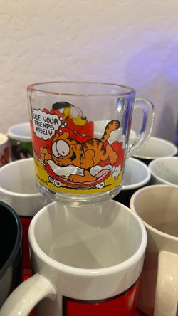 Vintage 1978 Garfield Riding Skateboard Coffee Mug Cup