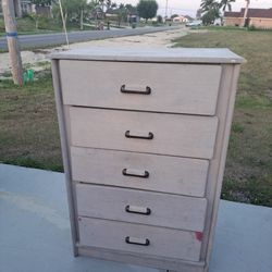 WOODEN DRESSER HAS WEAR PERFECT FOR A PROJECT 