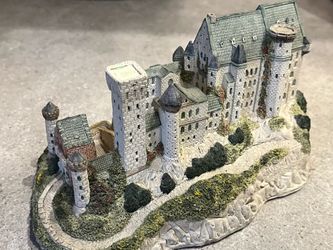 Neuschwanstein Castle Sculpture by Wonderworld