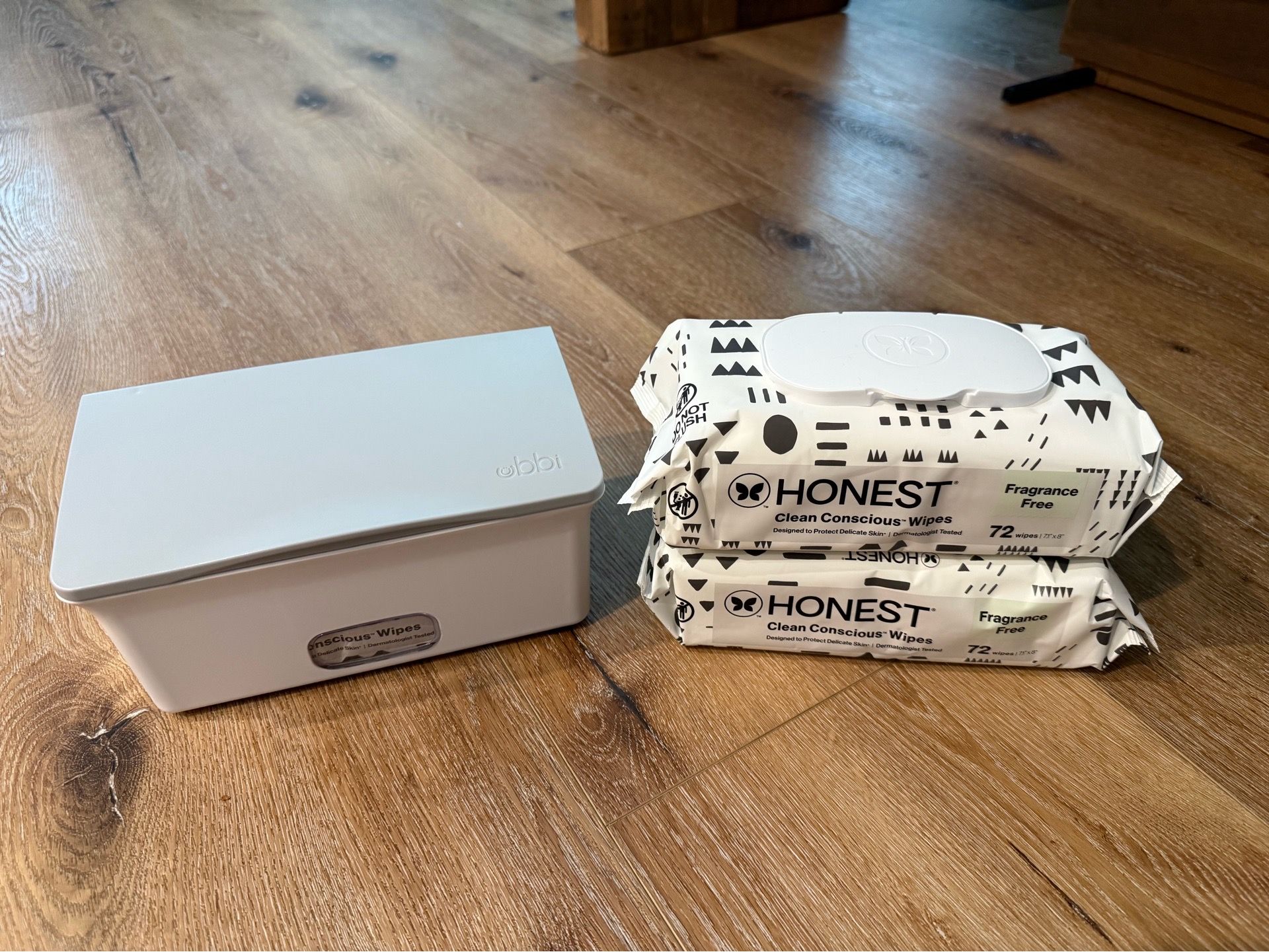 Wipe dispenser a w/honest wipes