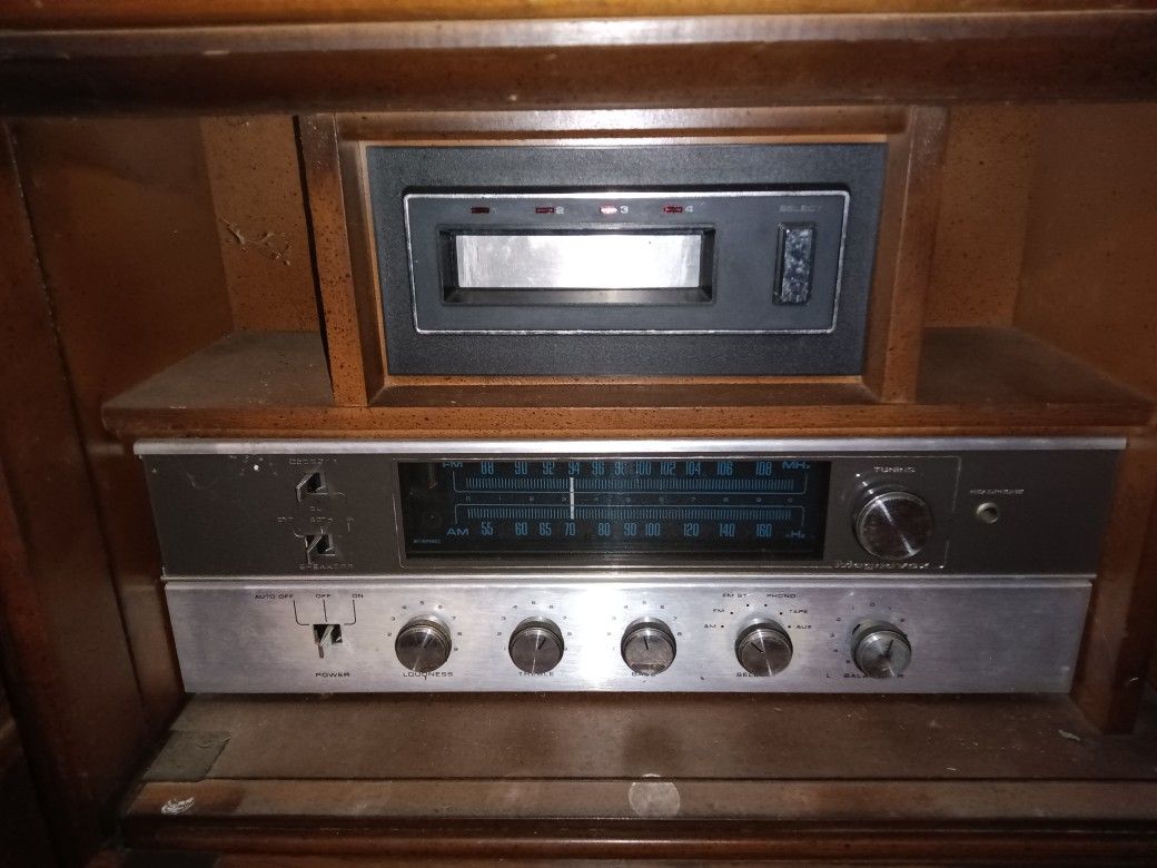 1974 Magnavox Entertainment Center