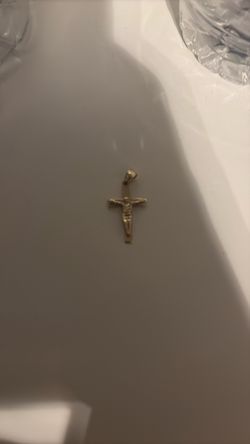 10k Gold Pendant