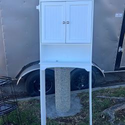 Free Over Toilet Storage 