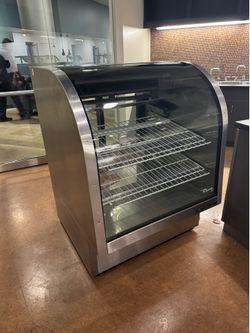 True TCGG-36-S Deli Display Refrigerated 36” Wide, Nice!