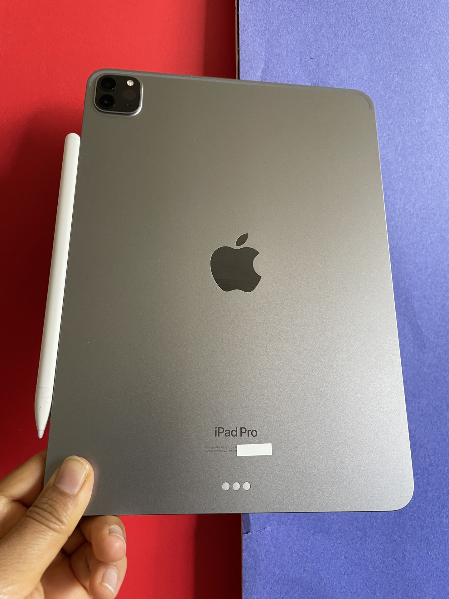 128GB Apple IPad Pro 11” 4th Generation (2022 Model / M2 chip ) with Keyboard, pen & Accessories (256gb /512GB)