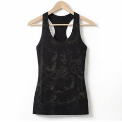 Athleta Momentum Seamless Tank Top Black Paisley Racerback Women’s Medium