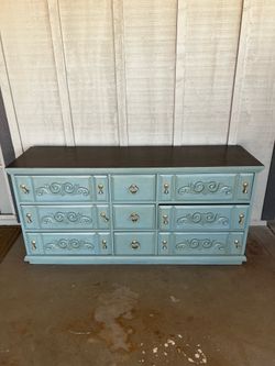 Vintage Bassett Solid Oak Dresser