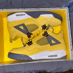 Jordan 4s