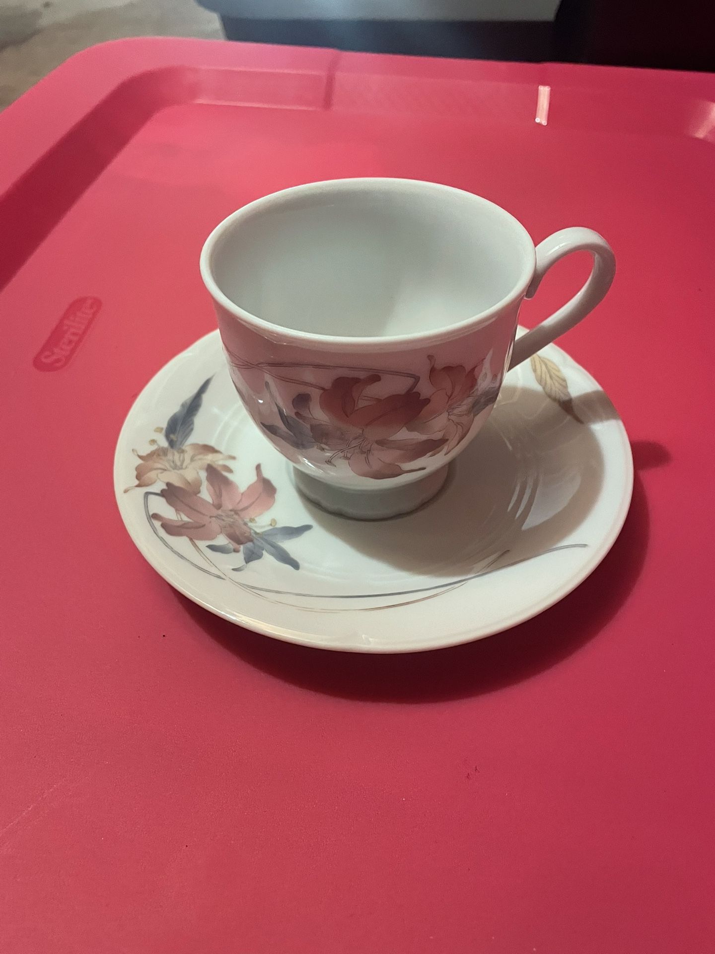 Anatole Fine China Teacup Sets