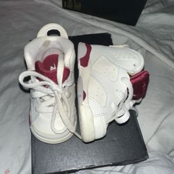Air Jordan 6 Retro 'Maroon'