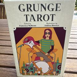Grunge Tarot Deck – Like New – 78 Cards + Guidebook – Sterling Ethos