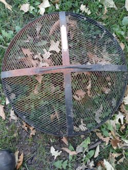Round Steel Mesh Fire Pit Spark Screen