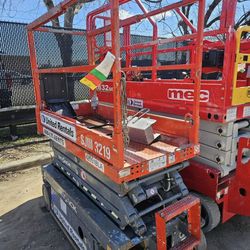 🌟 2017 Skyjack SJIII 3219 Electric Scissor Lift – 402 Hours – $4,928.29 OBO 🌟