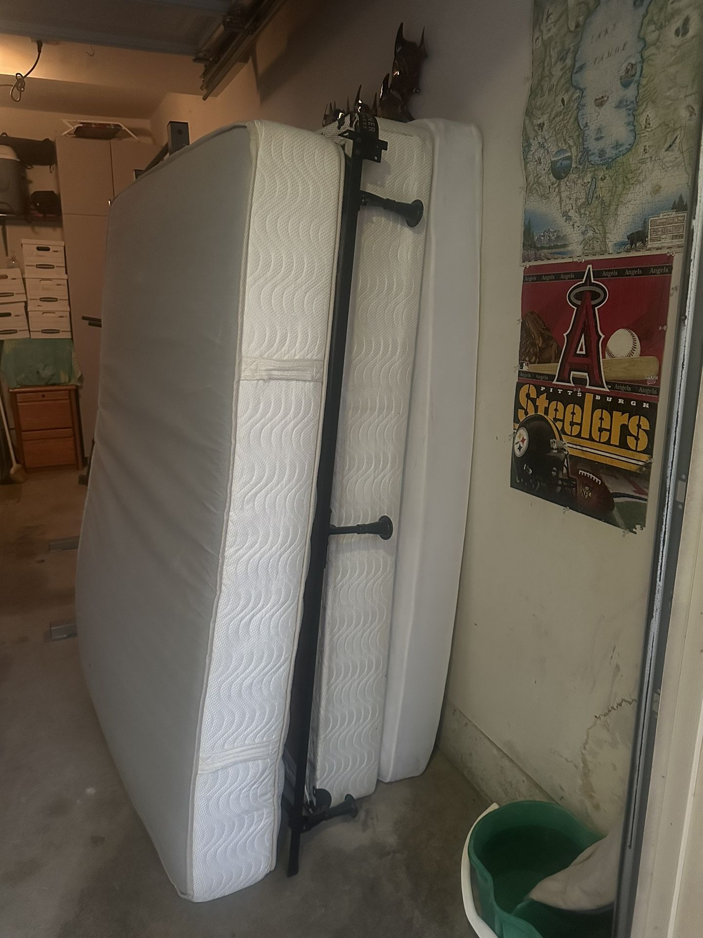 Mattresses, Box Spring, Metal Frame 