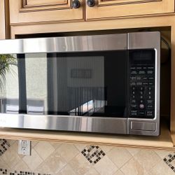 Microwave for sale hundred bucks