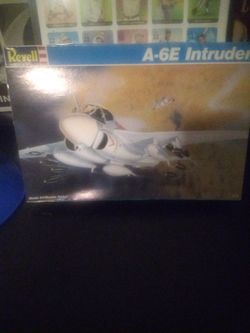 Brand New Revell A-6E Intruder Scale 1 72 Model Kit