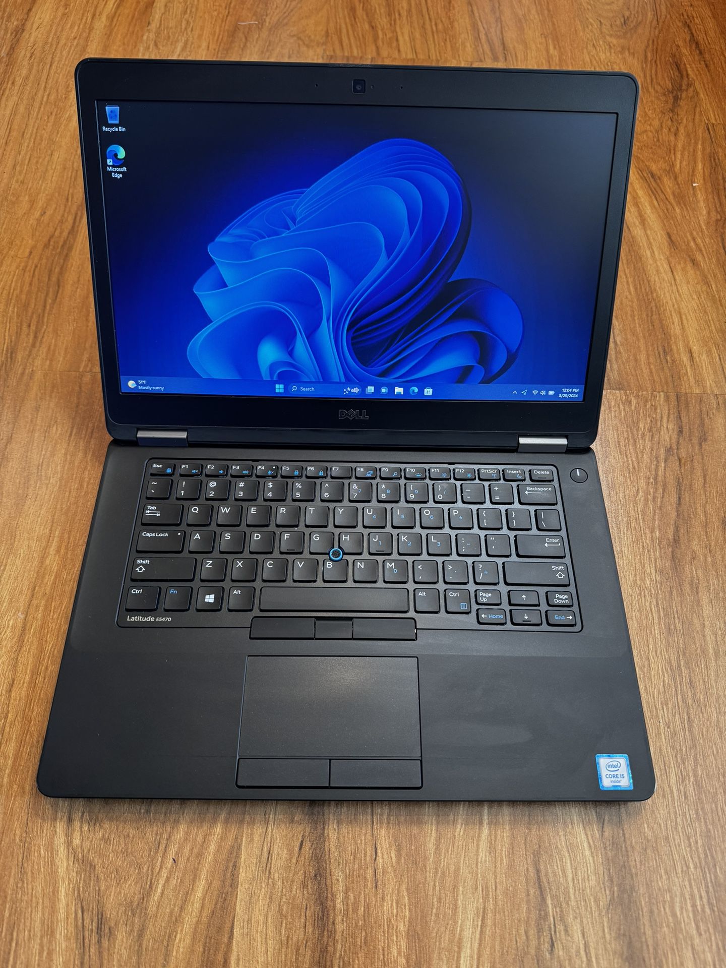 Dell Latitude E5470 core i5 6th gen 8GB RAM 256GB SSD Windows 11 Pro 14.1” FHD Screen Laptop with charger in Excellent Working condition!!!!!  Specifi