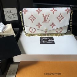 LV PURSE 