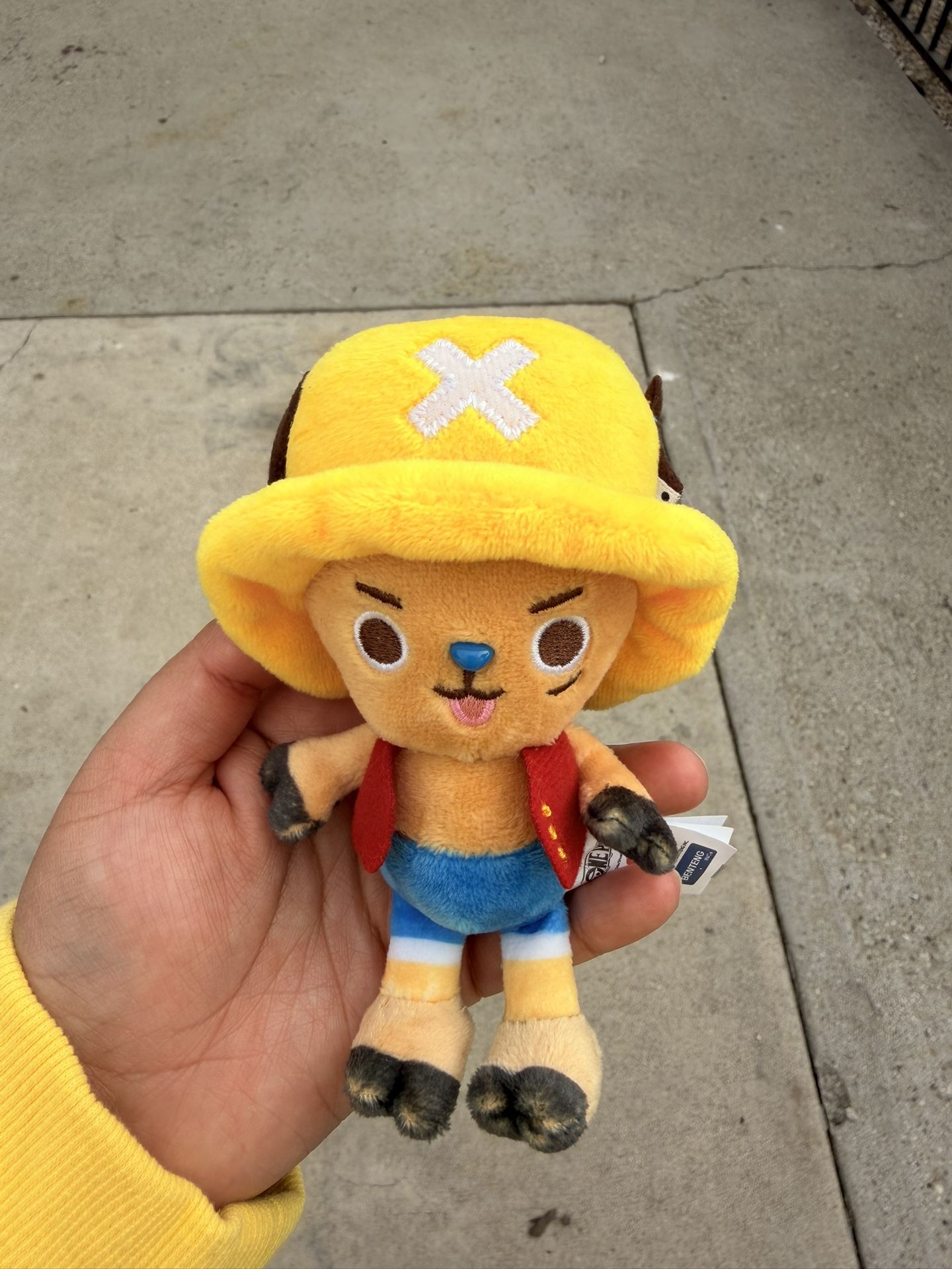 XS Luffy Chopper Clip On