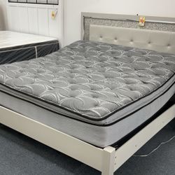 Sparkly King Bed With LEDs Usually 999$