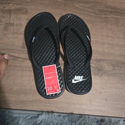 Nike Women Sandals