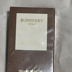 Burberry hero 110$ new