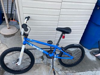 Diamondback bike
