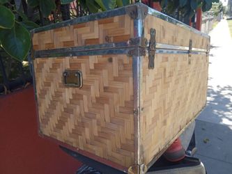 Bamboo chest