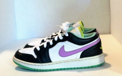 Nike Air Jordan 1 low size 6Y